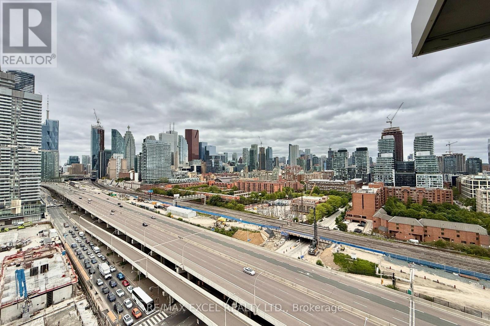 1402 - 16 Bonnycastle Street, Toronto, Ontario  M5A 0C9 - Photo 15 - C12192883