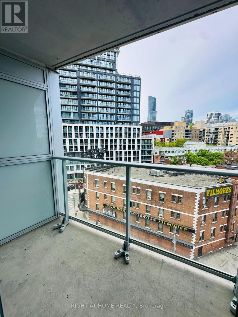 809 - 219 Dundas Street E, Toronto (Church-Yonge Corridor), Ontario  M5A 0V1 - Photo 4 - C12192910