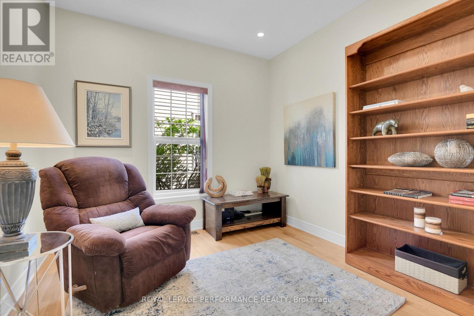 77 Mattawa Crescent, Ottawa, Ontario  K2M 2E7 - Photo 15 - X12193065