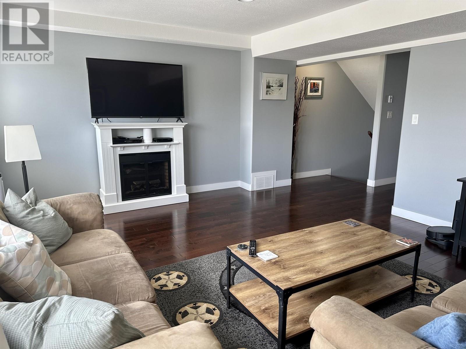 Property at 112 467 TABOR BOULEVARD image 4