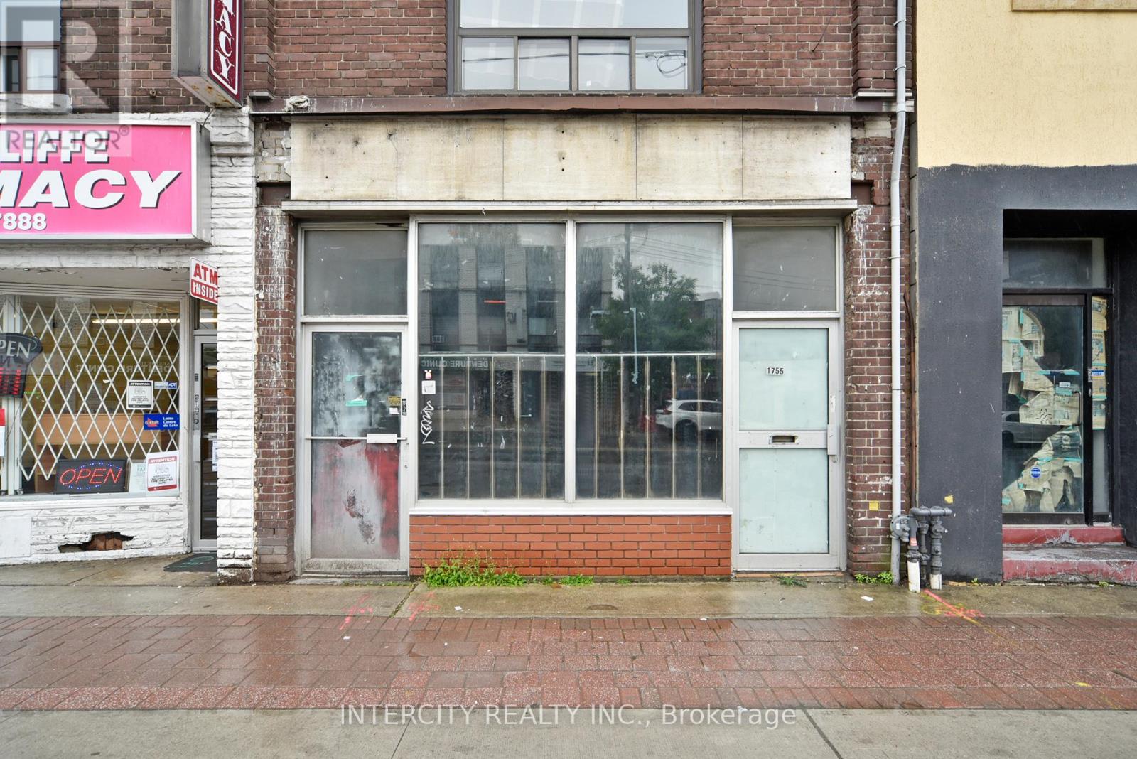 1747 - 1757 Eglinton Avenue W, Toronto, Ontario  M6E 2H7 - Photo 6 - C12154278
