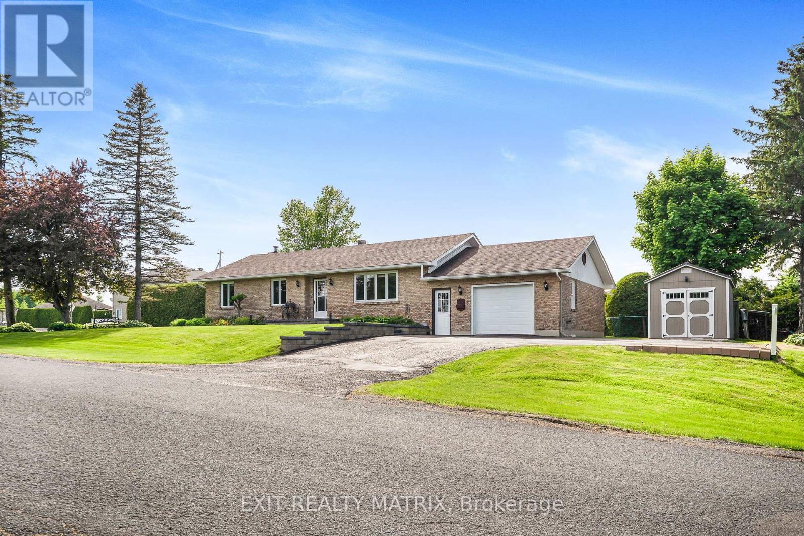 40 LAVAL PLACE, Hawkesbury, Ontario