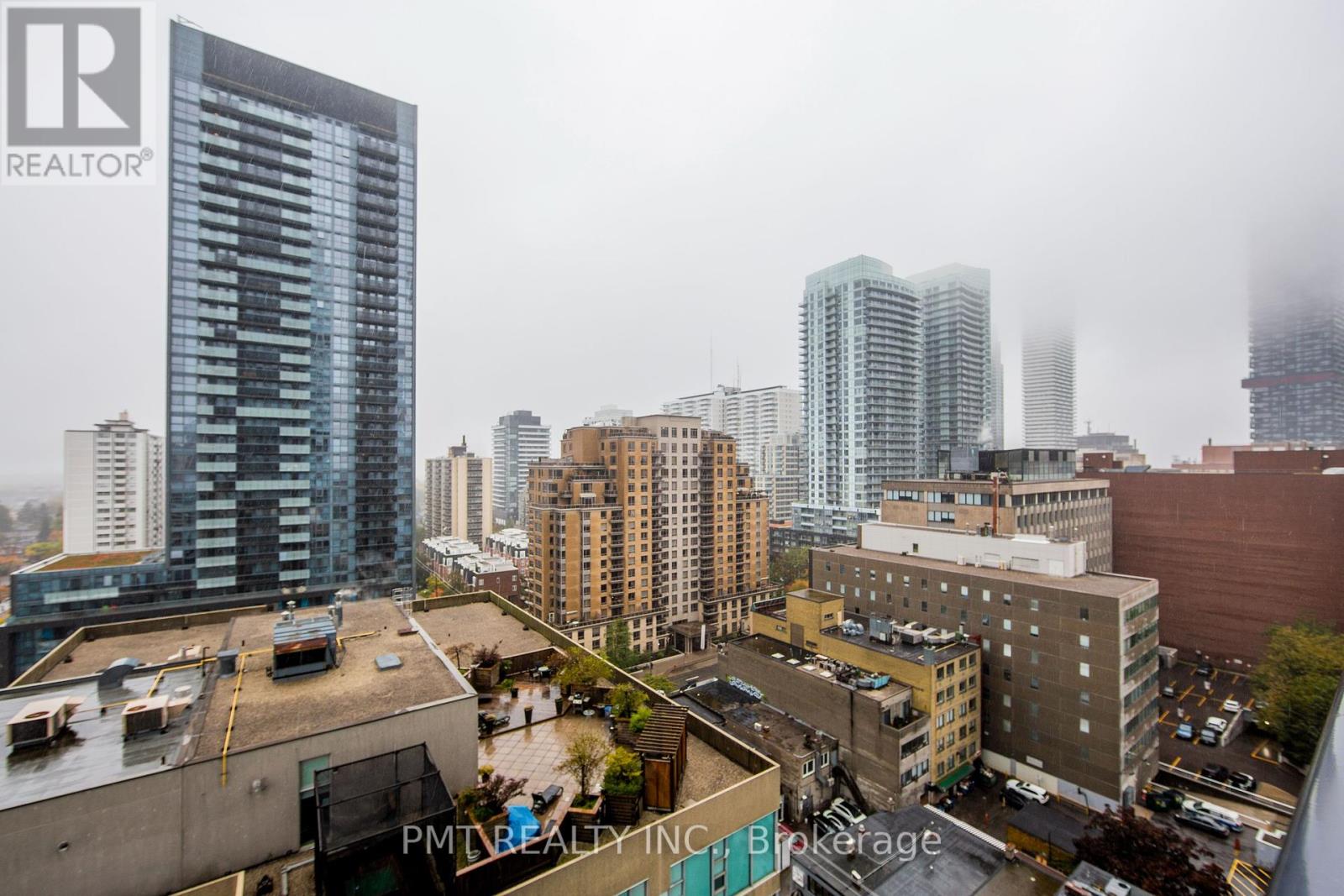 1311 - 185 Roehampton Avenue, Toronto, Ontario  M4P 1R4 - Photo 24 - C12192978