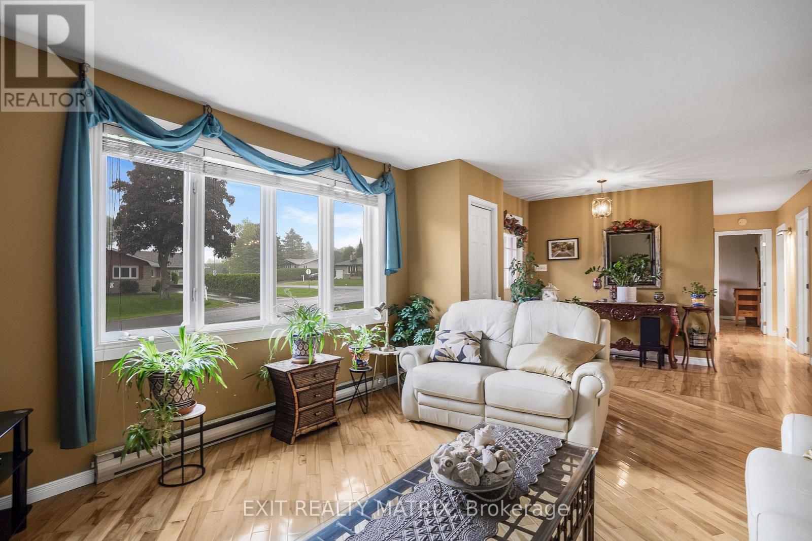40 Laval Place, Hawkesbury, Ontario  K6A 2V4 - Photo 8 - X12192686