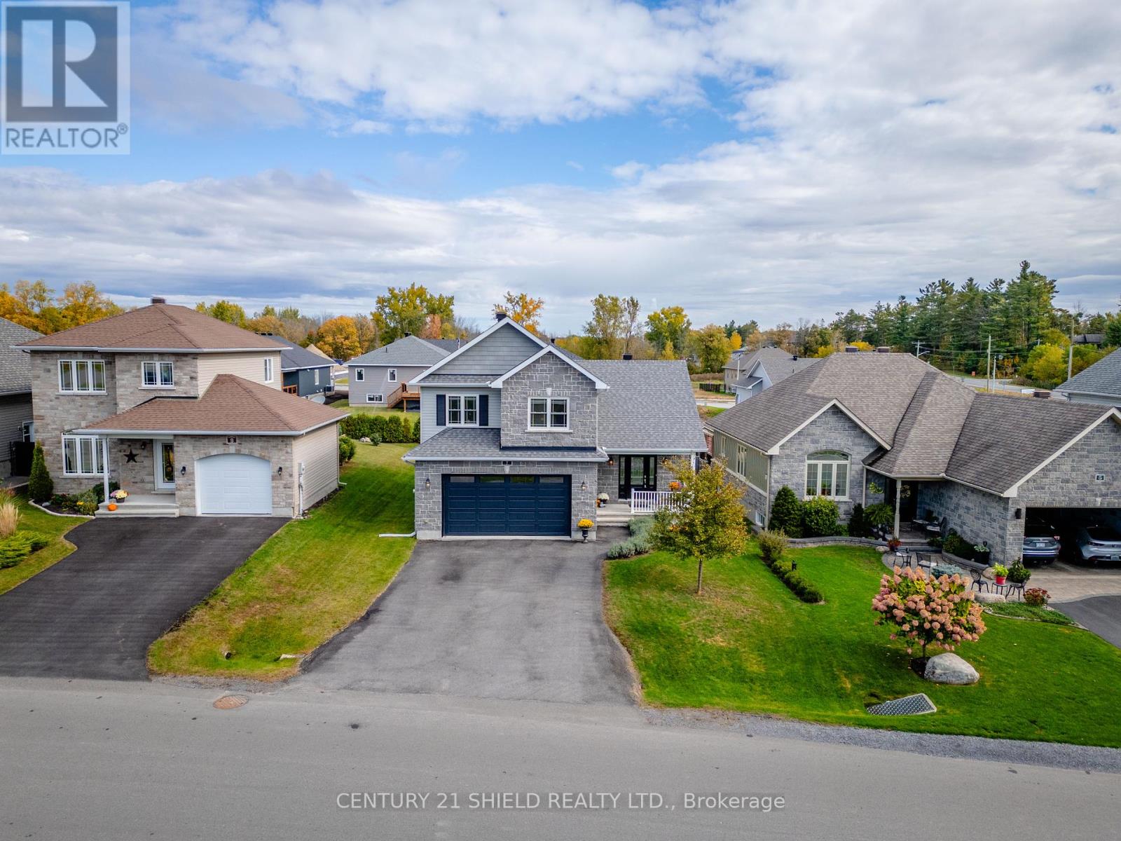 7 Jim Brownell Boulevard, South Stormont, Ontario  K0C 1P0 - Photo 1 - X12193093