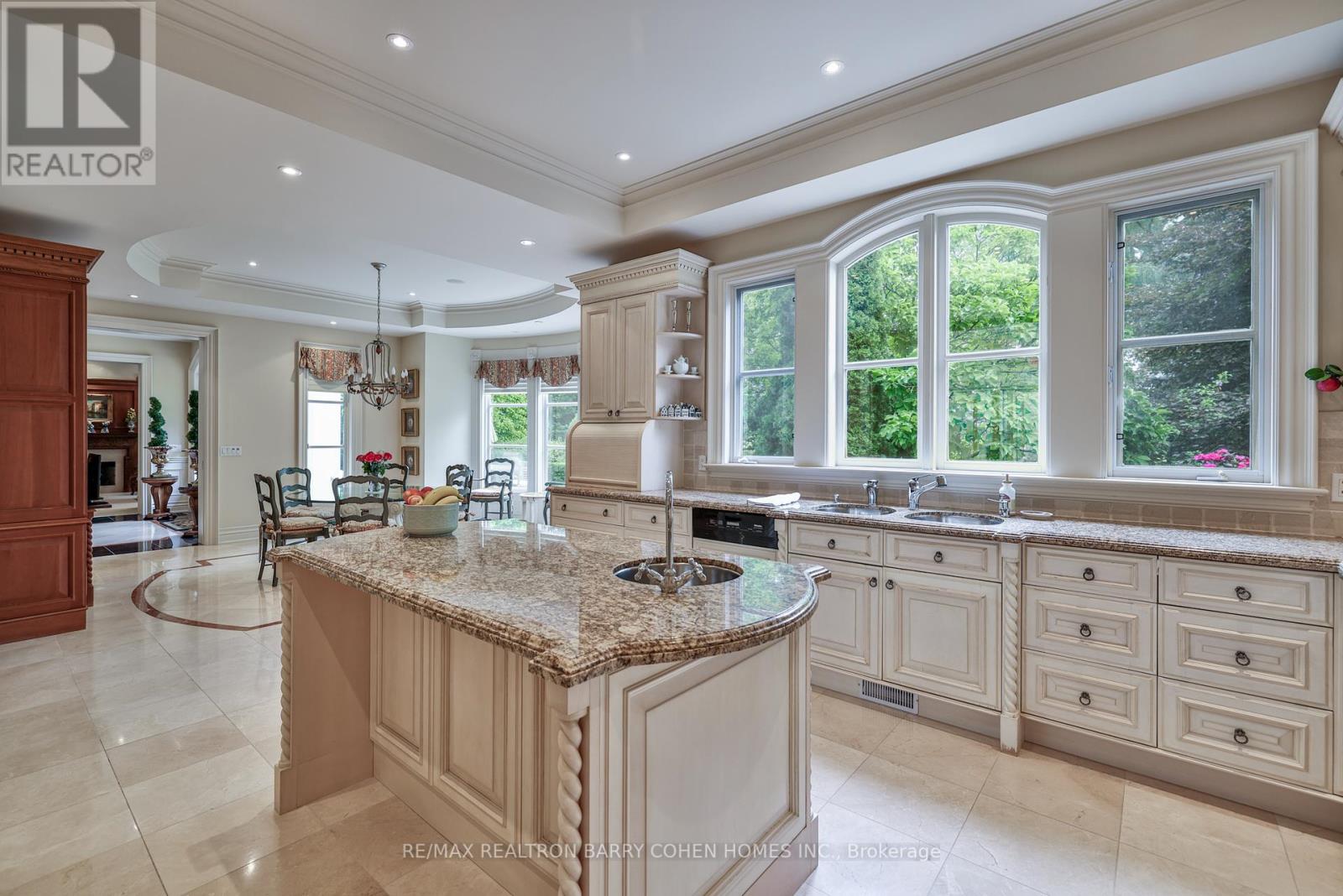 83 Bayview Ridge, Toronto, Ontario  M2L 1E3 - Photo 11 - C12193006