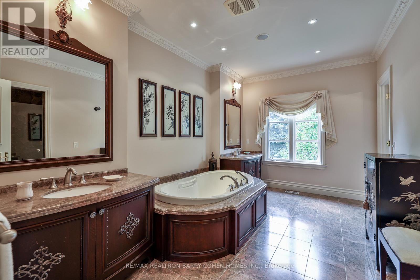 83 Bayview Ridge, Toronto (Bridle Path-Sunnybrook-York Mills), Ontario  M2L 1E3 - Photo 20 - C12193006