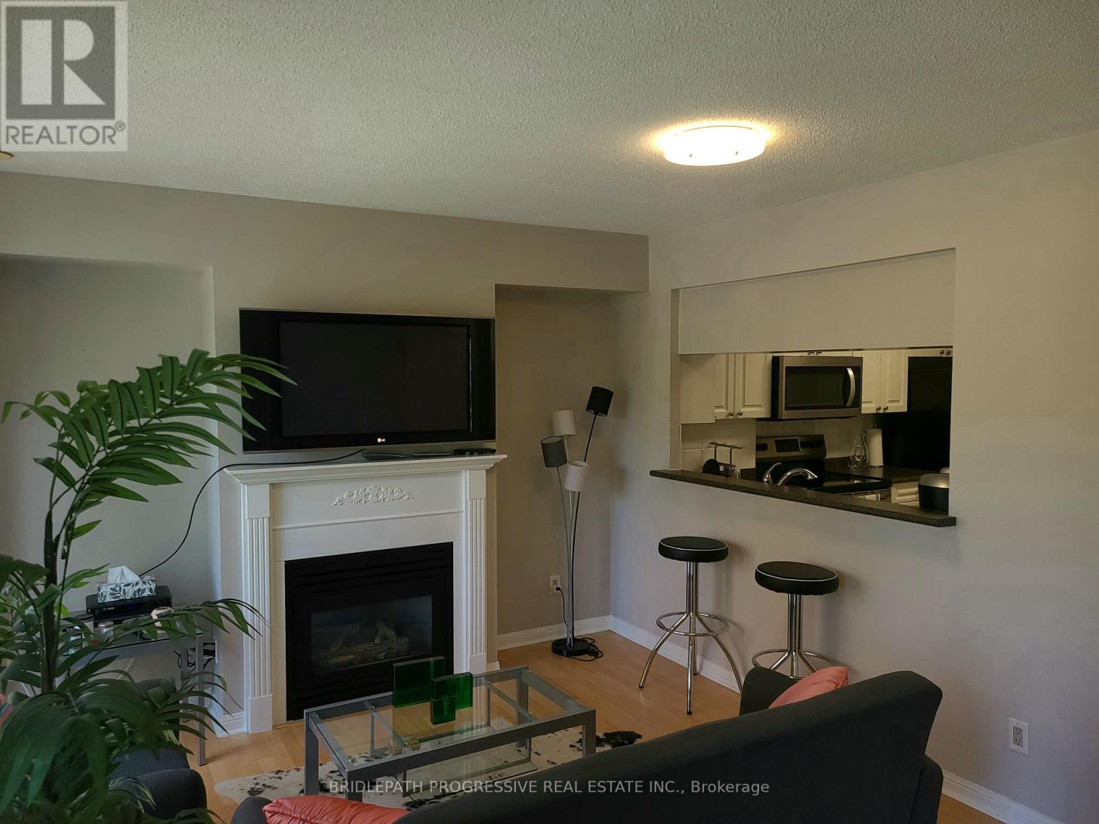 113 - 3 Everson Drive, Toronto, Ontario  M2N 7C2 - Photo 2 - C12192990