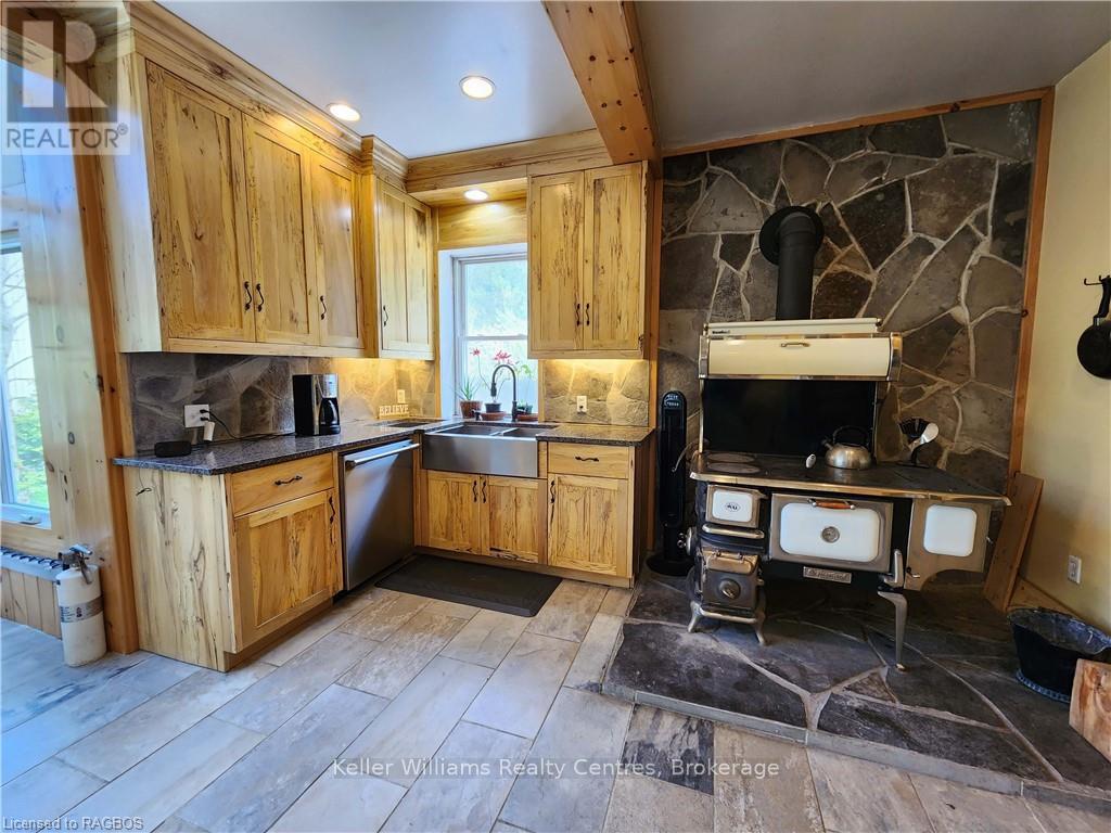 (West Side) - Part Of 484 Carlisle Street, Saugeen Shores, Ontario  N0H 2L0 - Photo 13 - X12192699