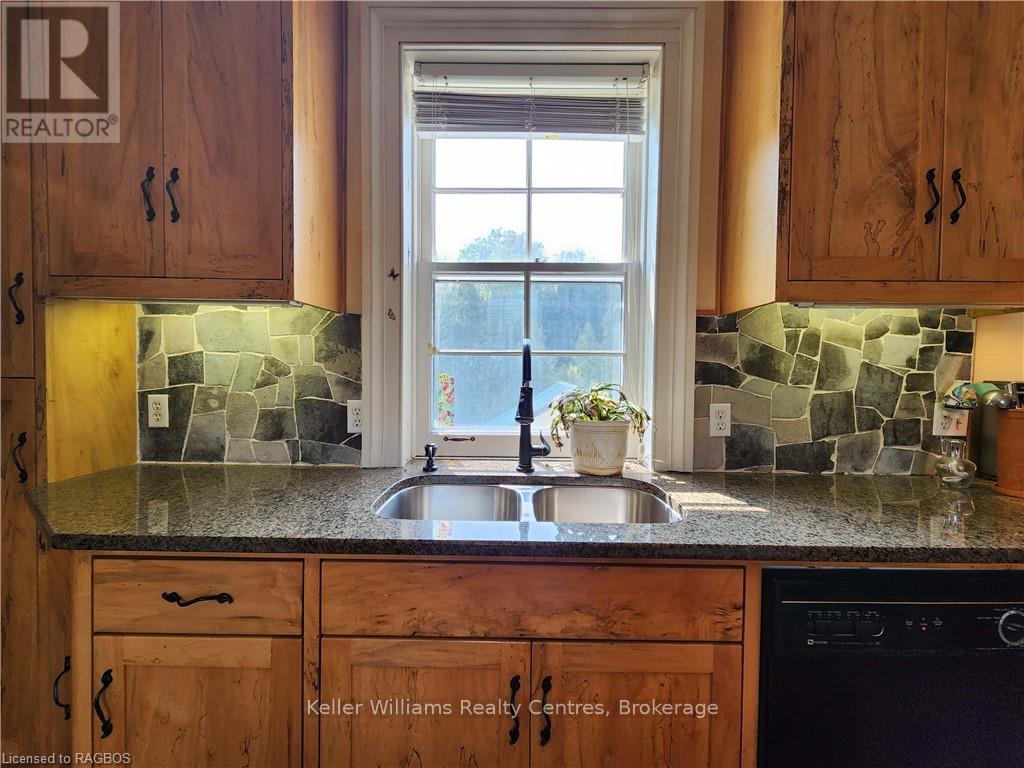 (West Side) - Part Of 484 Carlisle Street, Saugeen Shores, Ontario  N0H 2L0 - Photo 34 - X12192699