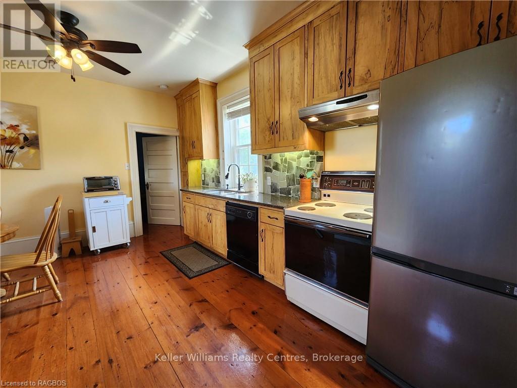 484 Carlisle Street, Saugeen Shores, Ontario  N0H 2L0 - Photo 37 - X12192716