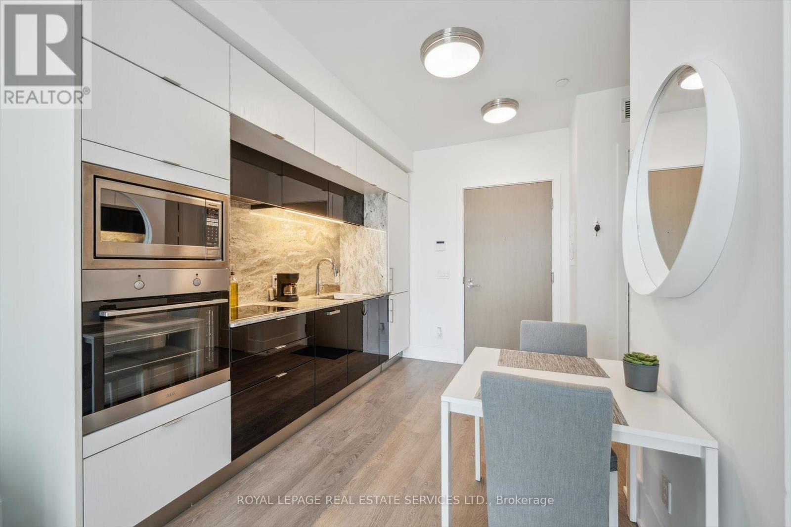 Gph27 - 1 Edgewater Drive, Toronto, Ontario  M5A 0L1 - Photo 9 - C12193029