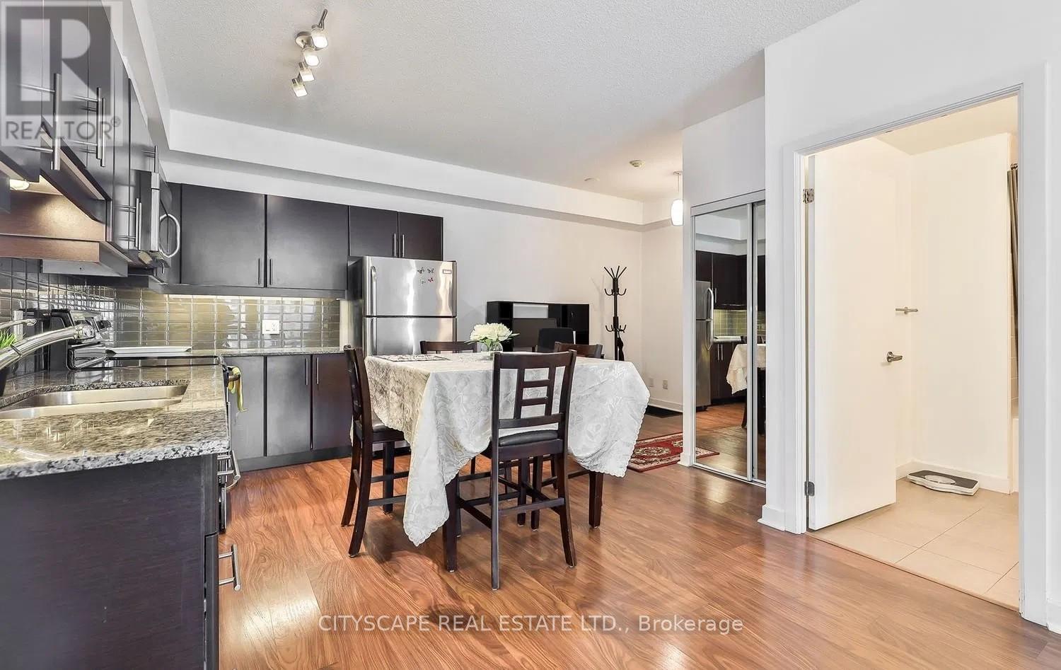 318 - 33 Bay Street, Toronto, Ontario  M5J 2Z3 - Photo 4 - C12193030
