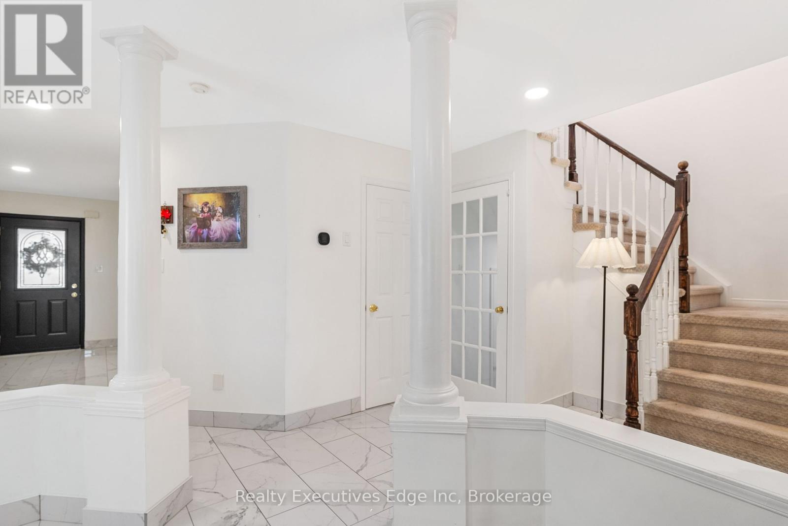 Property at 524 SNOWDROP COURT image 5