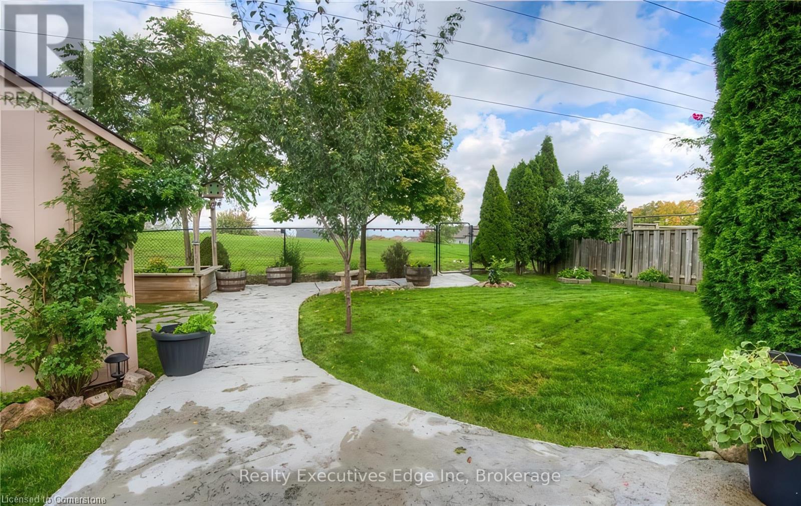 524 Snowdrop Court, Kitchener, Ontario  N2E 4G4 - Photo 49 - X12193042