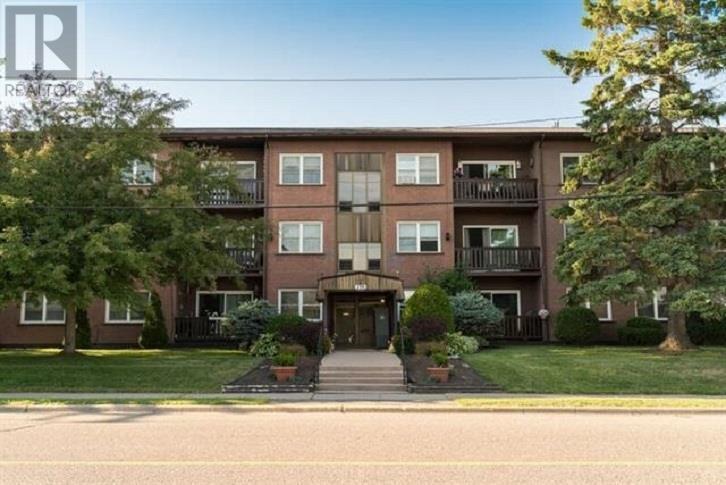 570 Macdonald Ave # 301, Sault Ste Marie, Ontario  P6B 1J3 - Photo 1 - SM251371