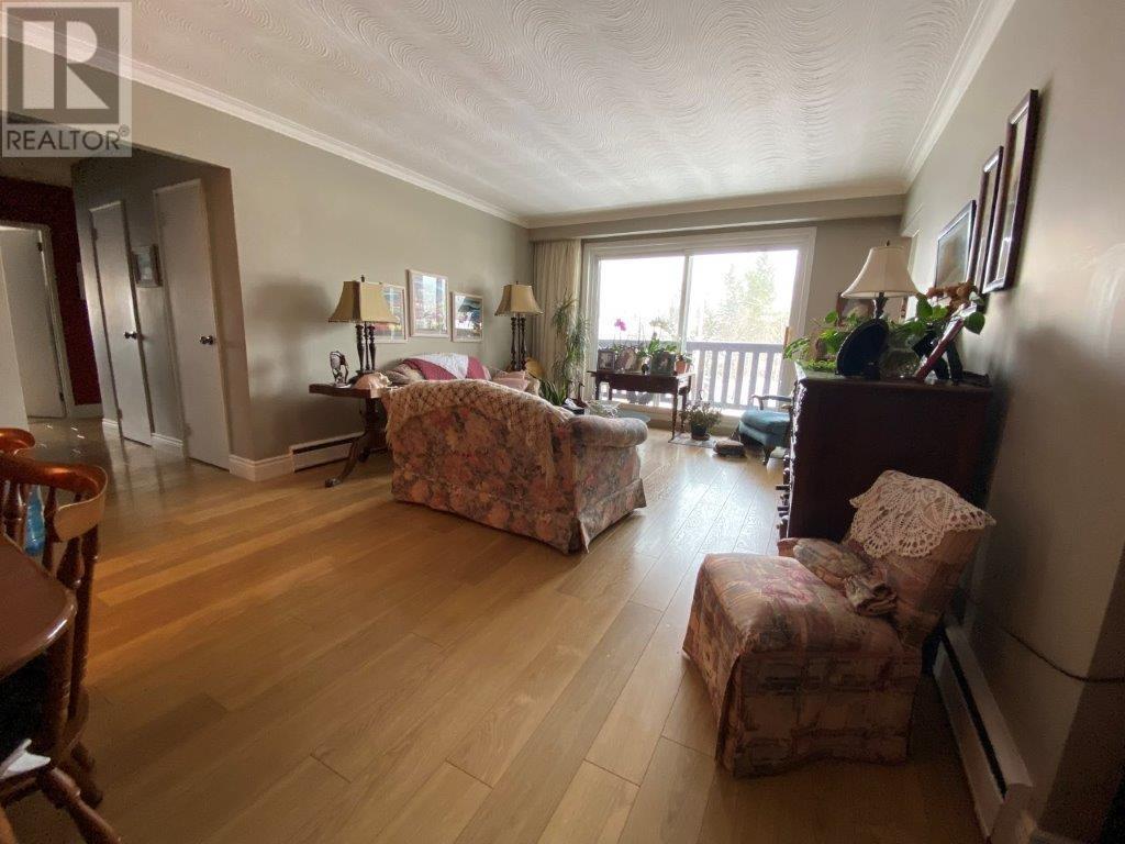 570 Macdonald Ave # 301, Sault Ste Marie, Ontario  P6B 1J3 - Photo 2 - SM251371