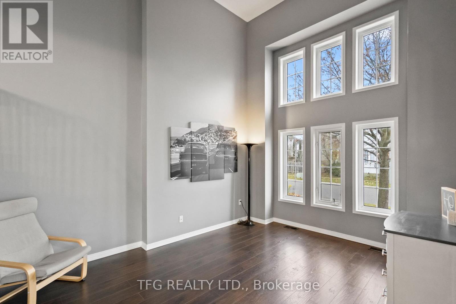 Property at 1360 DUMONT STREET image 4