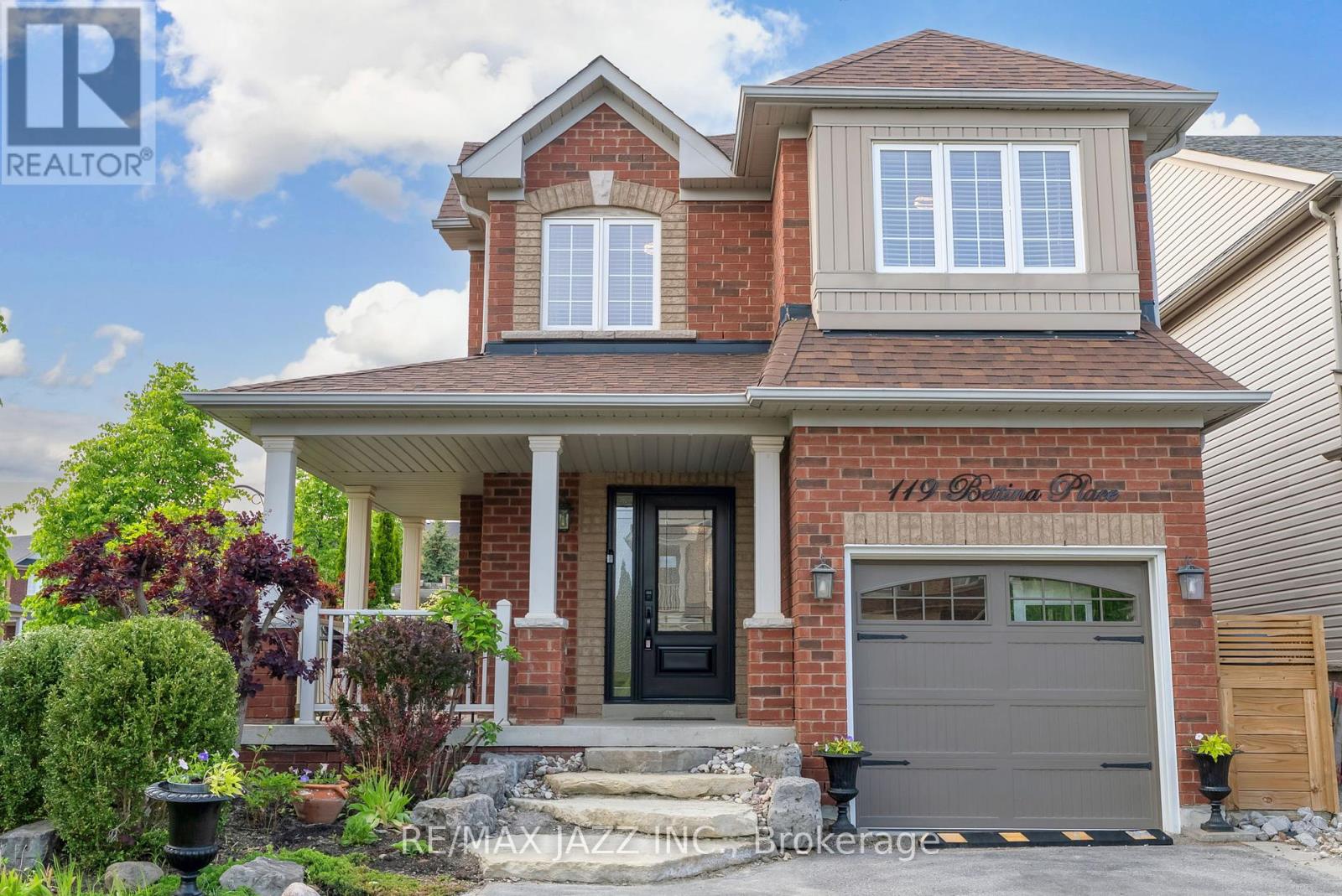 119 BETTINA PLACE, Whitby, Ontario