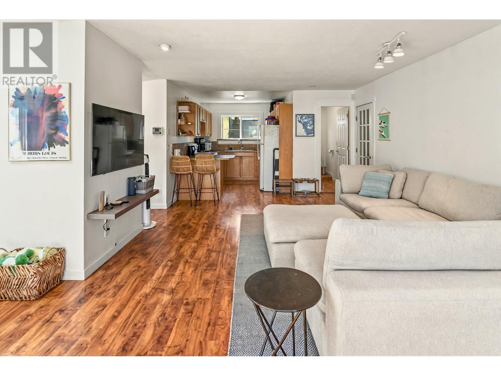 756 Cawston Avenue, Kelowna, British Columbia  V1Y 6Z7 - Photo 9 - 10350483