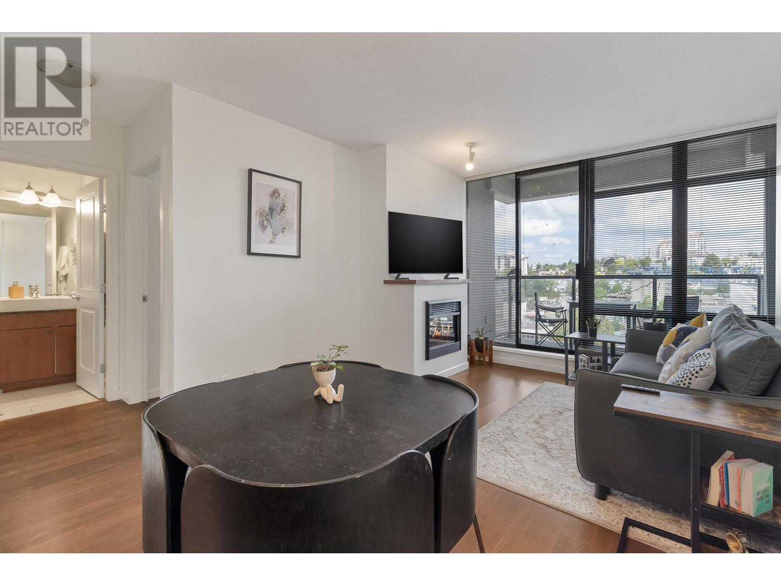 1808 610 Victoria Street, New Westminster, British Columbia  V3M 0A5 - Photo 4 - R3010649