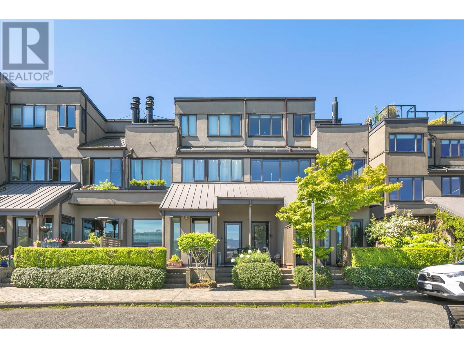 812 Millbank, Vancouver, British Columbia  V5Z 3Z4 - Photo 31 - R3010692