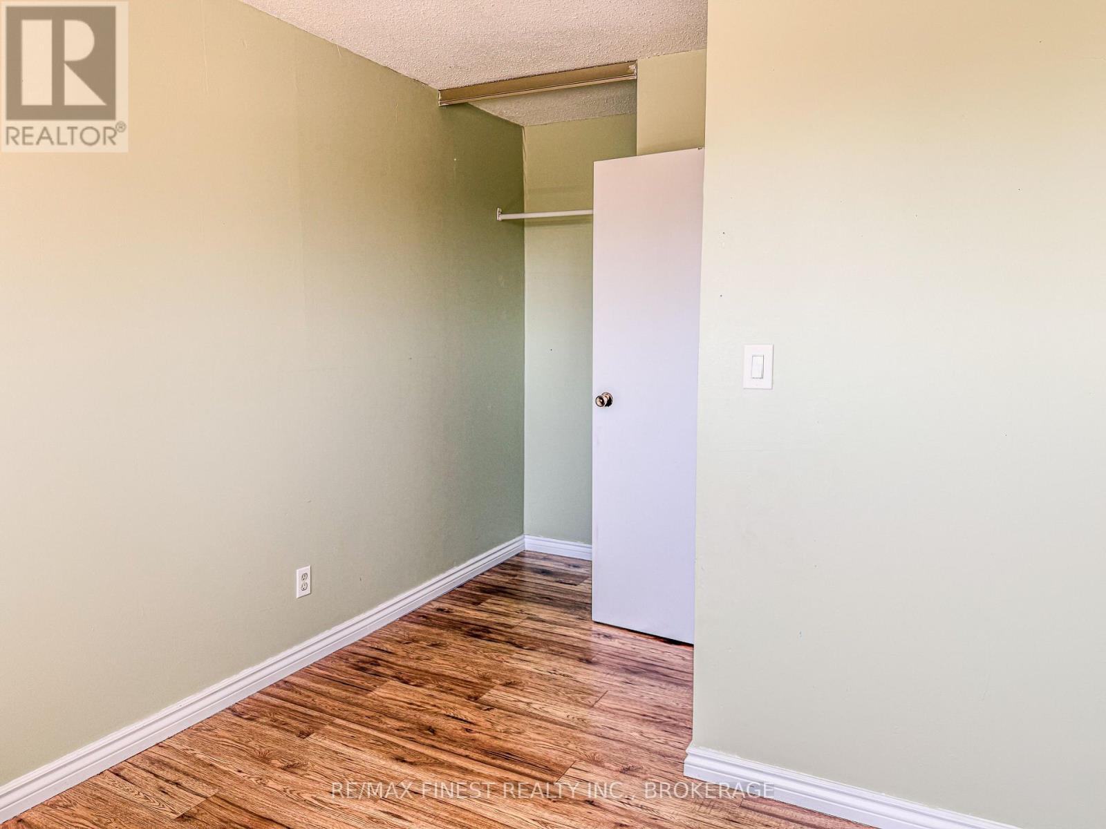 798 Datzell Lane E, Kingston, Ontario  K7M 7R6 - Photo 4 - X12058823
