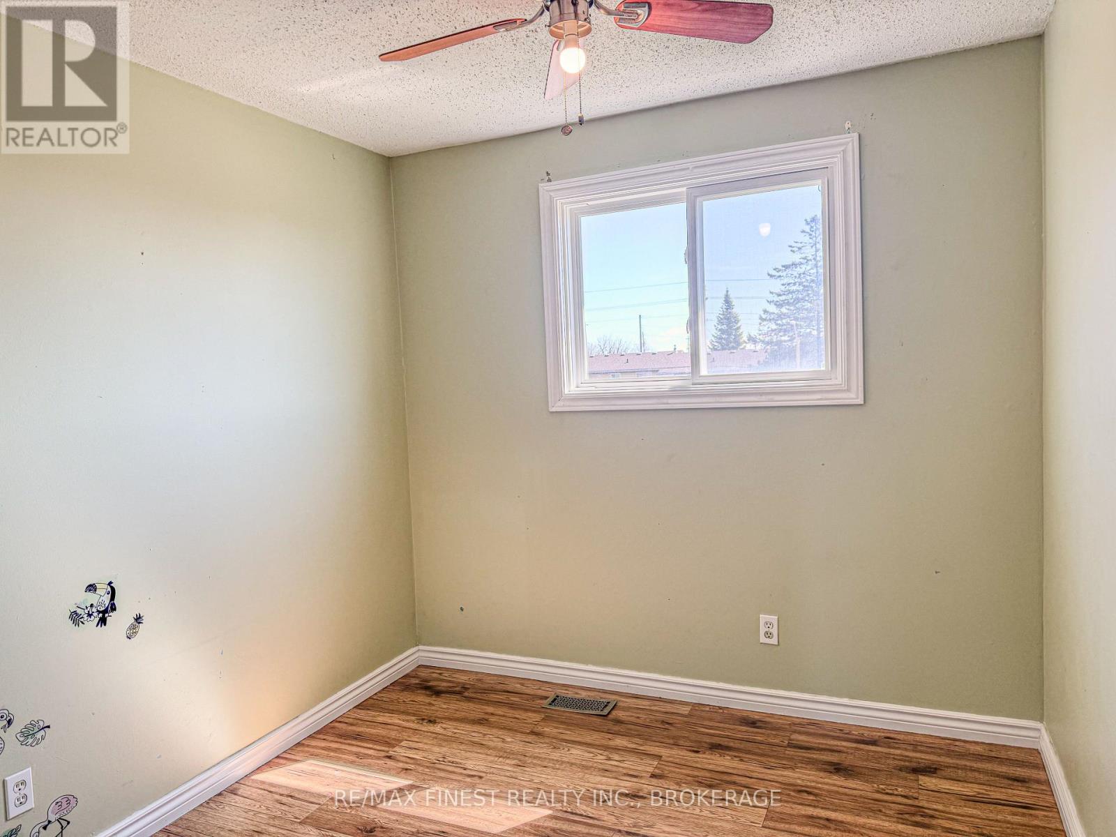 798 Datzell Lane E, Kingston, Ontario  K7M 7R6 - Photo 6 - X12058823