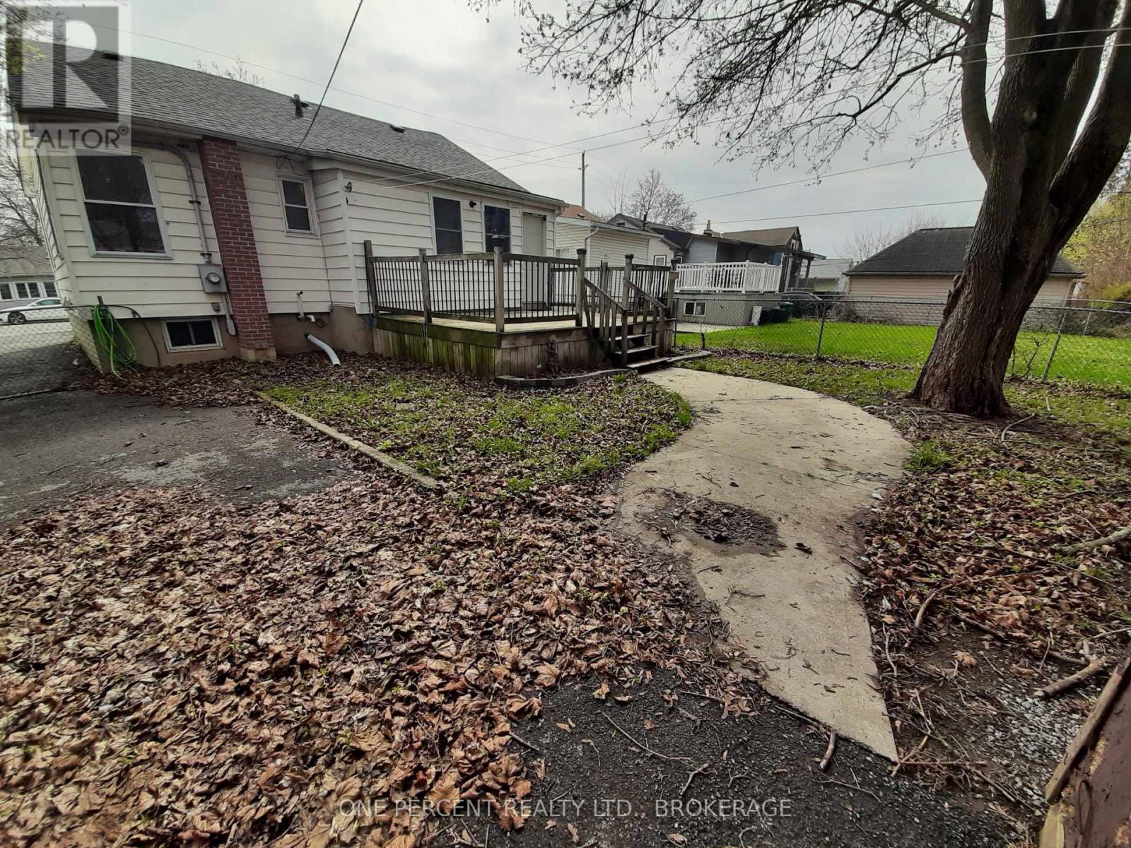 84 Carleton Street, Kingston, Ontario  K7K 4G1 - Photo 15 - X12120275