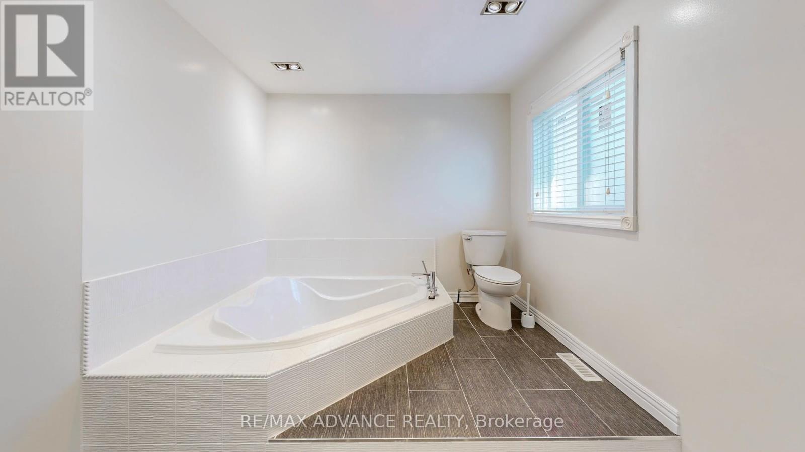 49 Havenview Road, Toronto, Ontario  M1S 3A4 - Photo 25 - E12067314