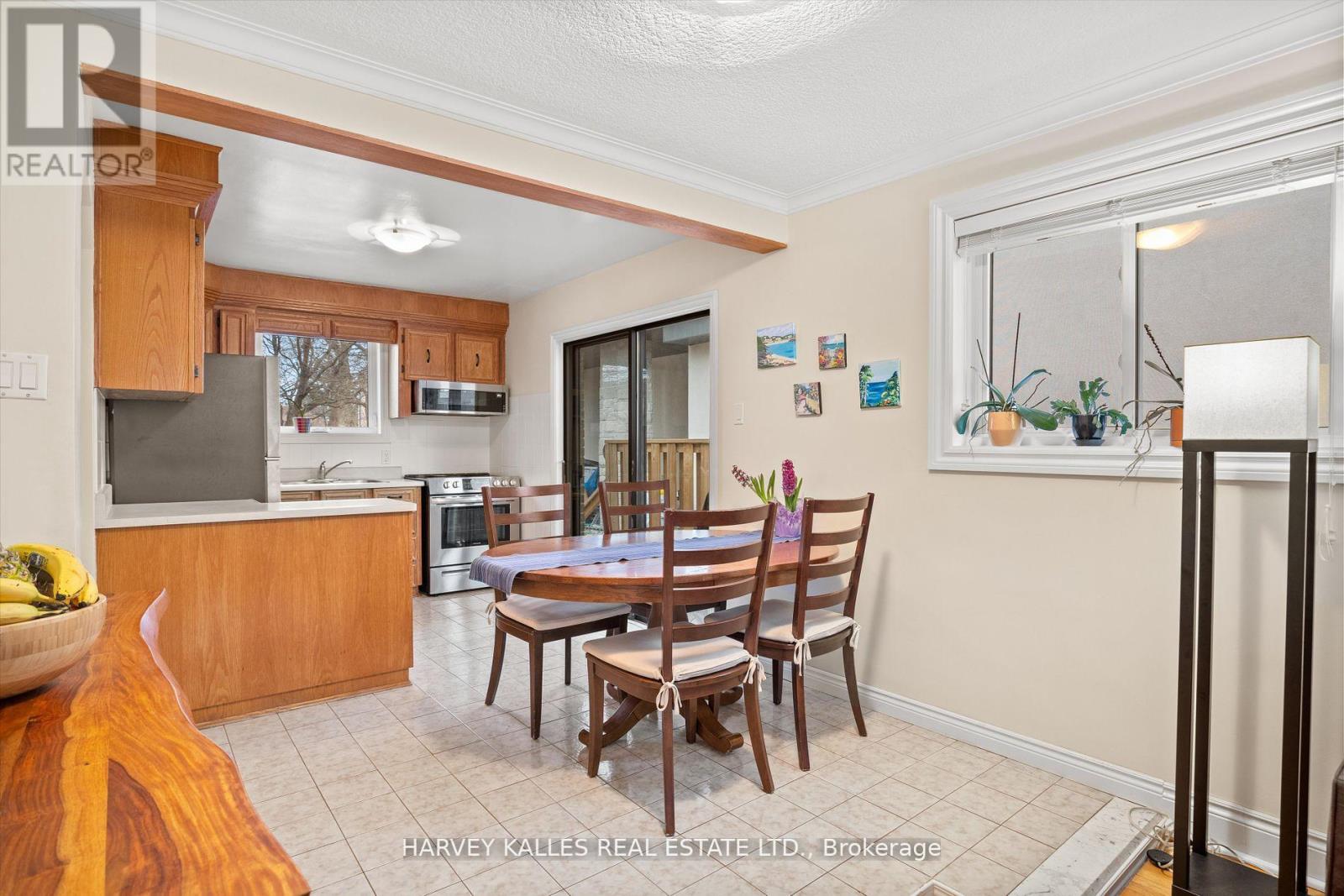 371 Hounslow Avenue, Toronto (Willowdale West), Ontario  M2R 1H7 - Photo 11 - C12193104