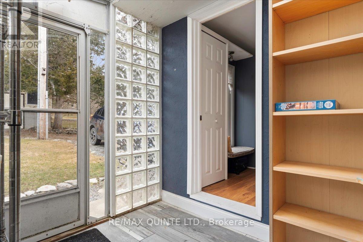 12112d Loyalist Parkway, Prince Edward County, Ontario  K0K 2T0 - Photo 12 - X12045229