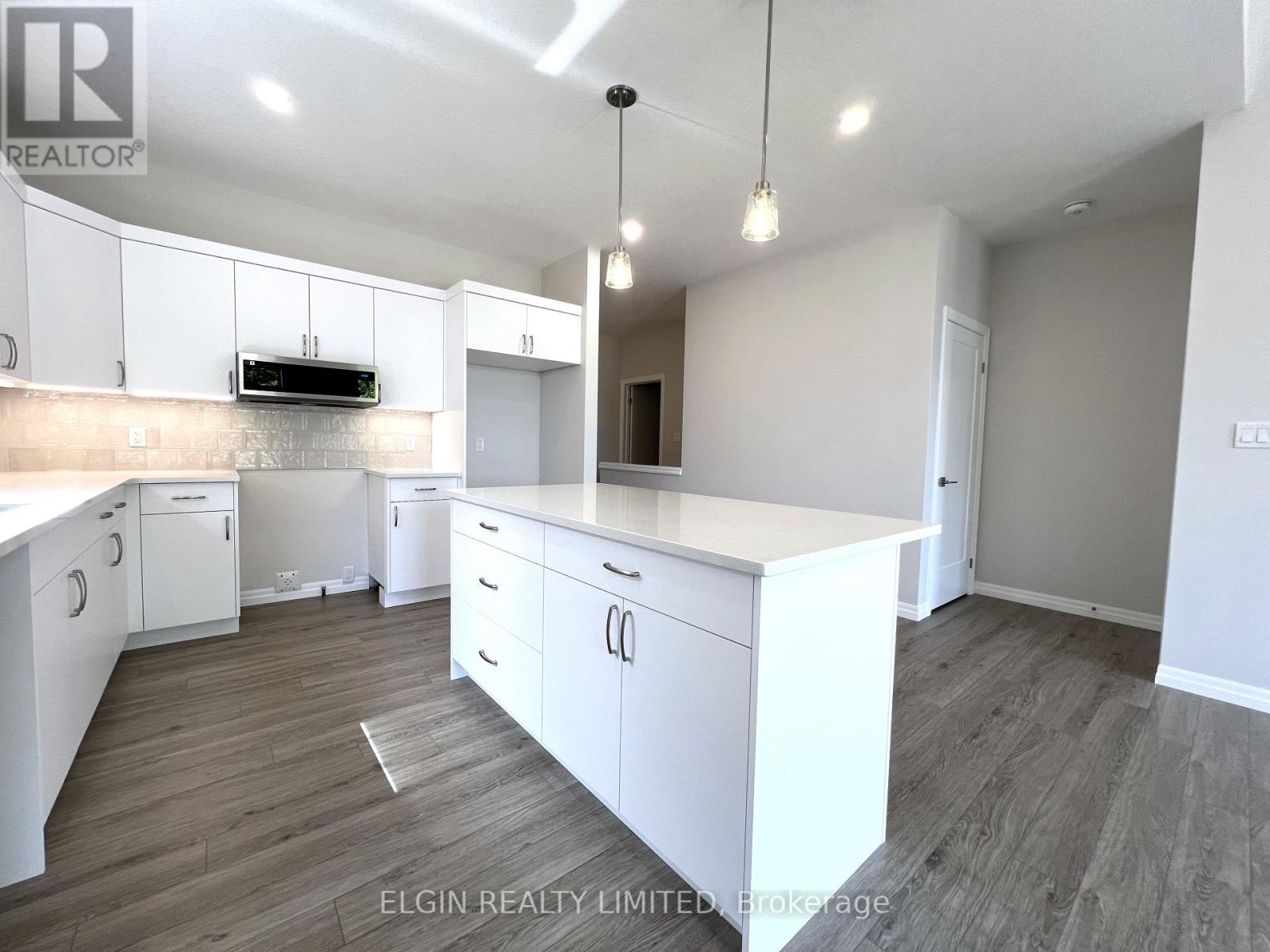 31 Dunning Way, St. Thomas, Ontario  N5R 0P7 - Photo 11 - X12182171