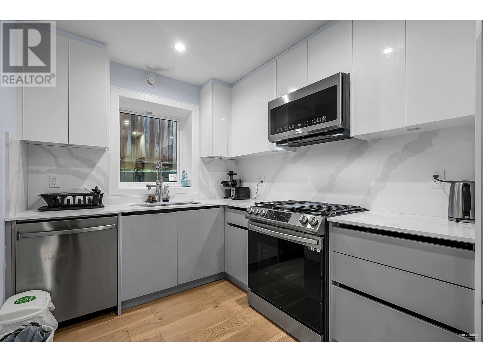 3429 Dundas Street, Vancouver, British Columbia  V5K 1R9 - Photo 14 - R3010650