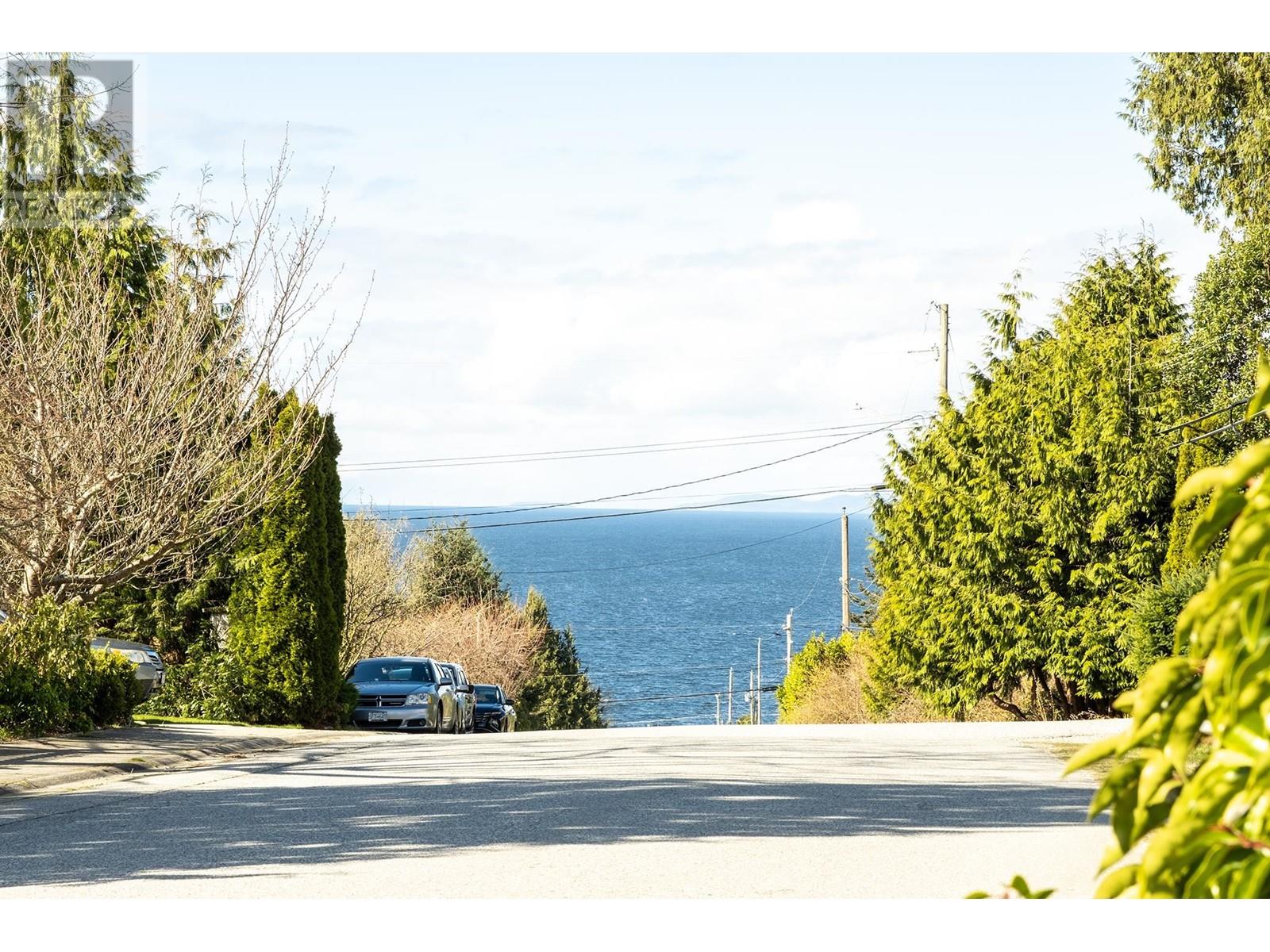 5078 Bay Road, Sechelt, British Columbia  V7Z 0E9 - Photo 22 - R3010659