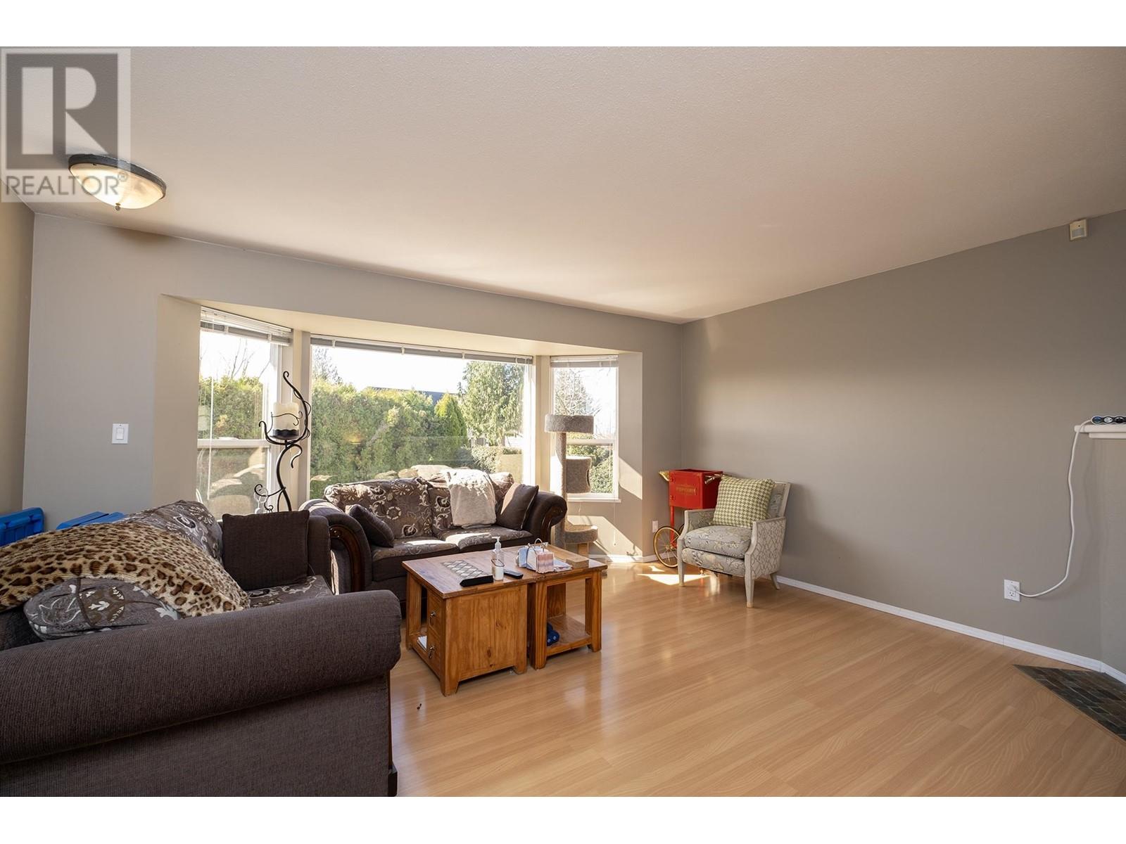 5078 Bay Road, Sechelt, British Columbia  V7Z 0E9 - Photo 7 - R3010659