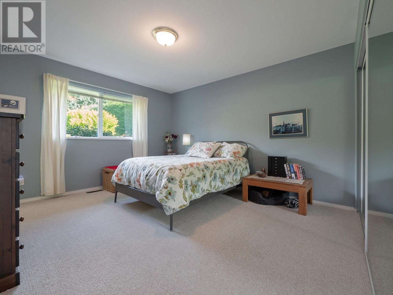 5078 Bay Road, Sechelt, British Columbia  V7Z 0E9 - Photo 9 - R3010659