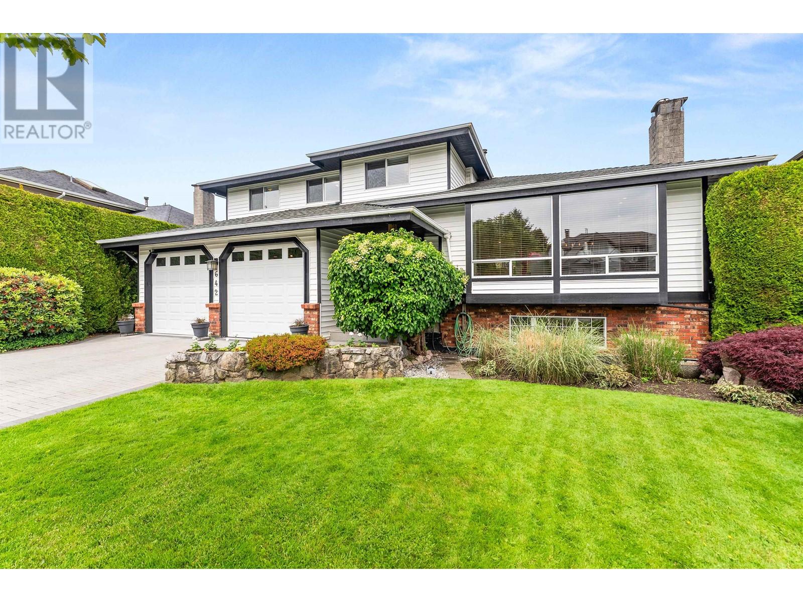 642 26TH CRESCENT, North Vancouver, British Columbia