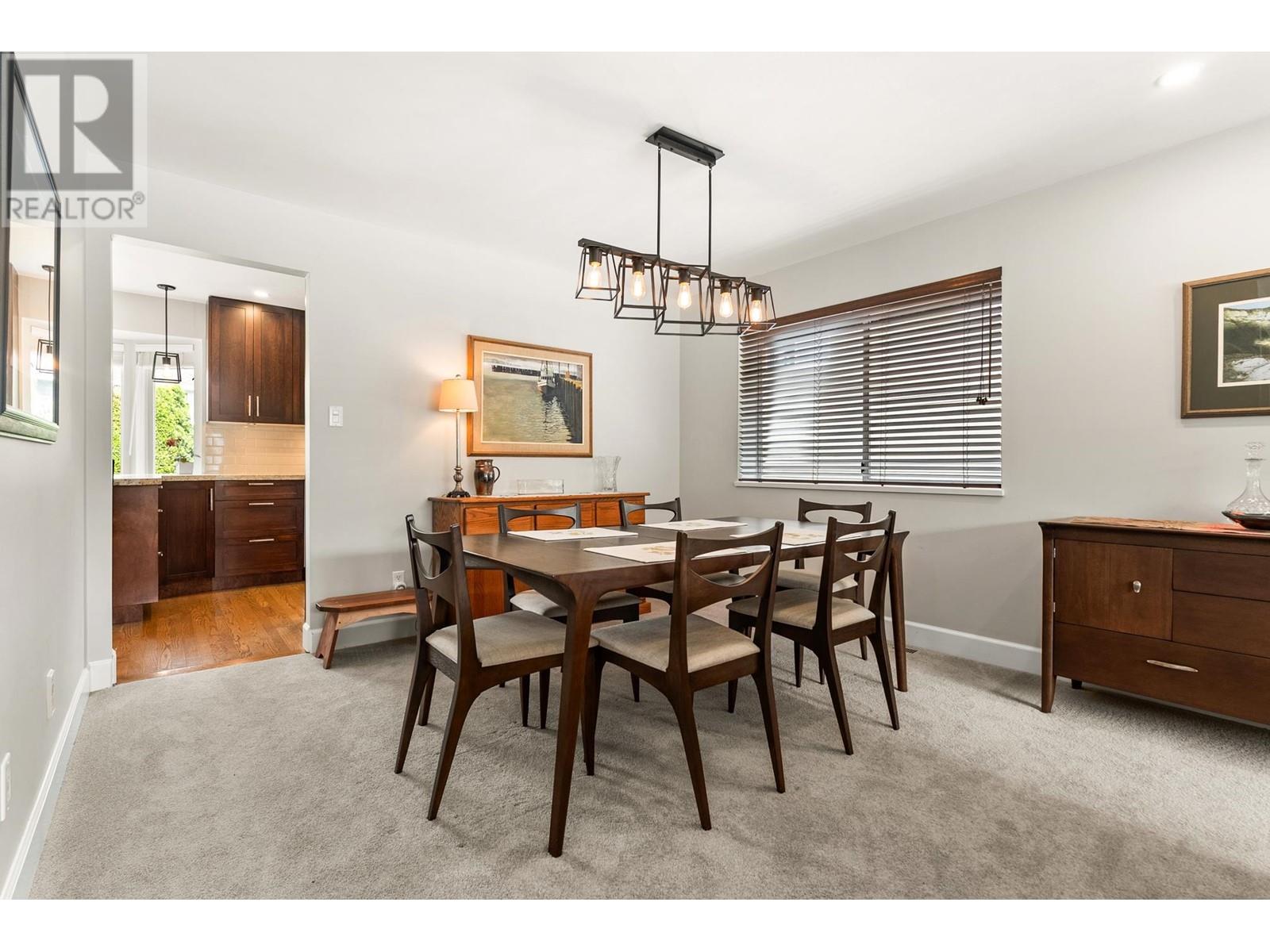 642 26th Crescent, North Vancouver, British Columbia  V7N 4J6 - Photo 10 - R3010663