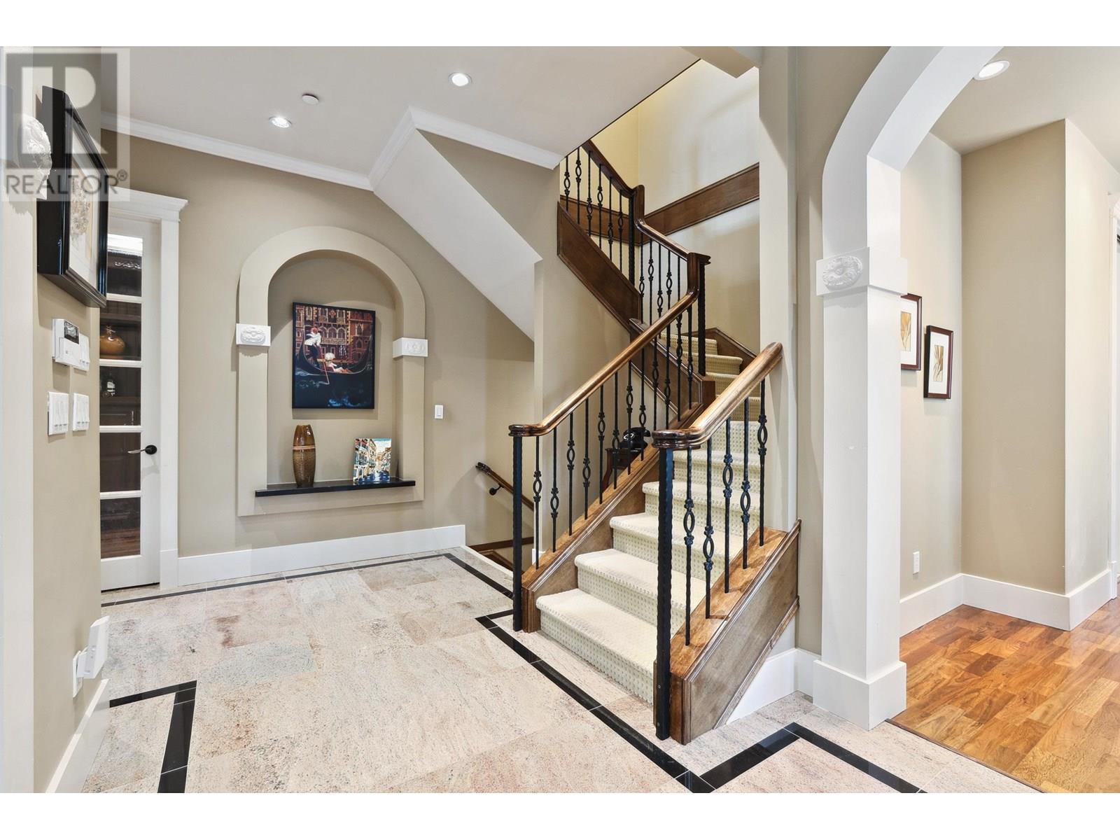 3593 Mackenzie Street, Vancouver, British Columbia  V6L 0A1 - Photo 2 - R3010697