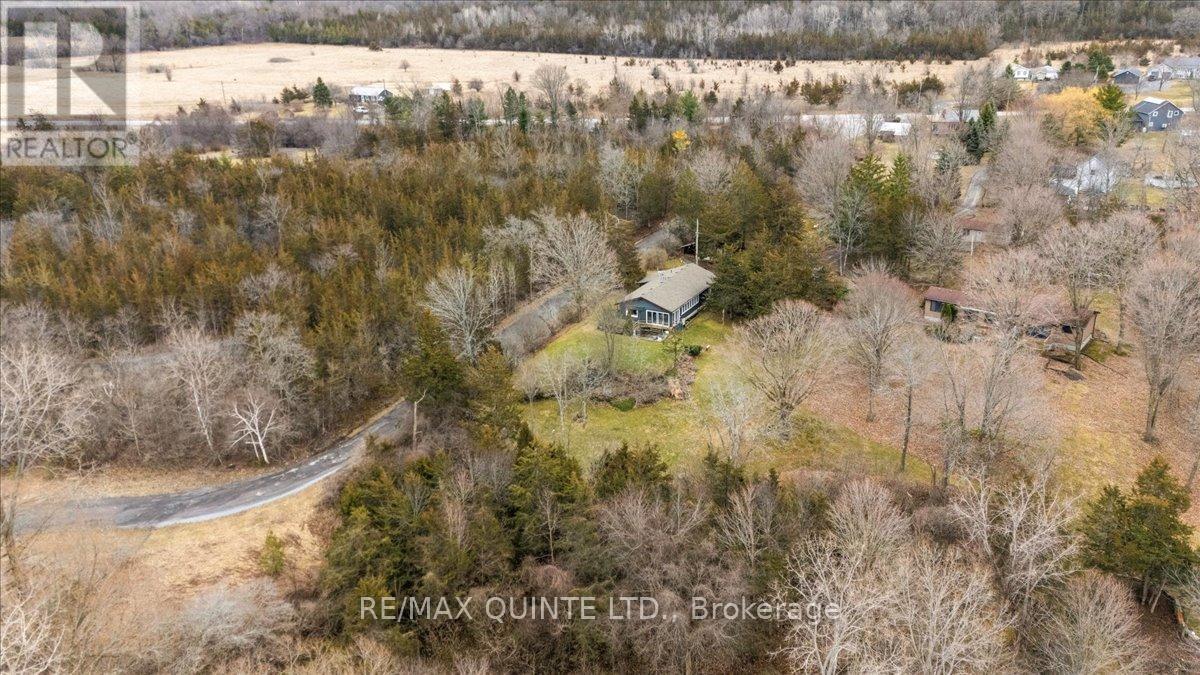 12112d Loyalist Parkway, Prince Edward County, Ontario  K0K 2T0 - Photo 8 - X12045229