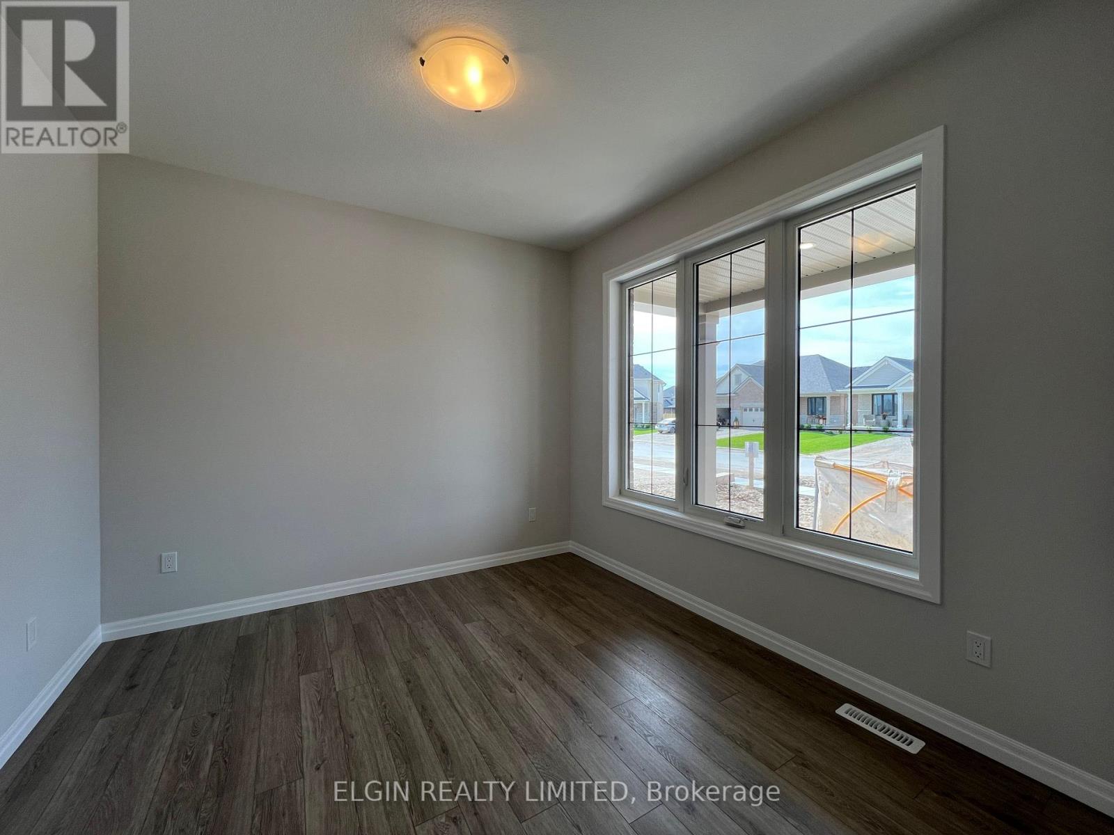 31 Dunning Way, St. Thomas, Ontario  N5R 0P7 - Photo 5 - X12182171
