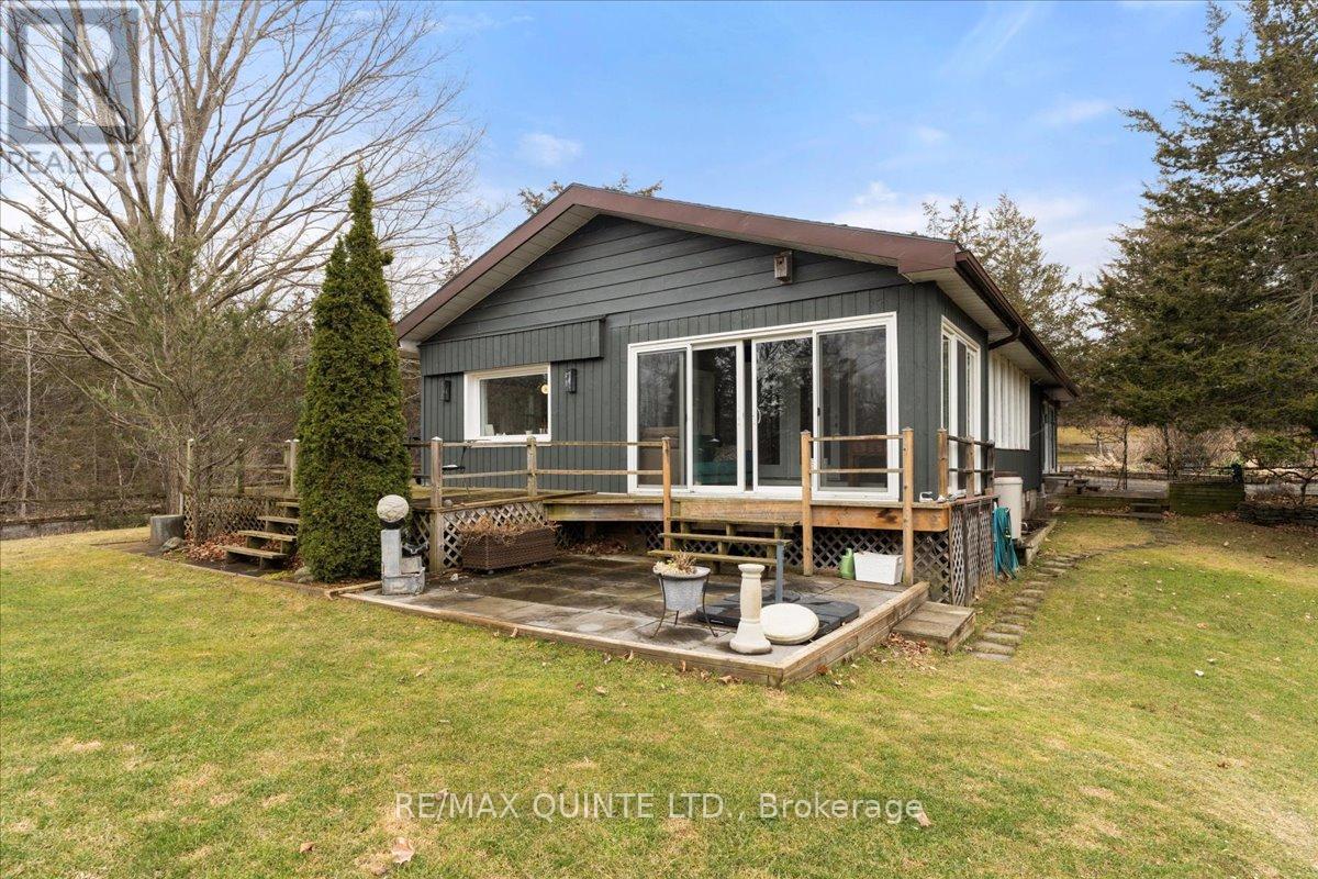 12112d Loyalist Parkway, Prince Edward County, Ontario  K0K 2T0 - Photo 9 - X12045229