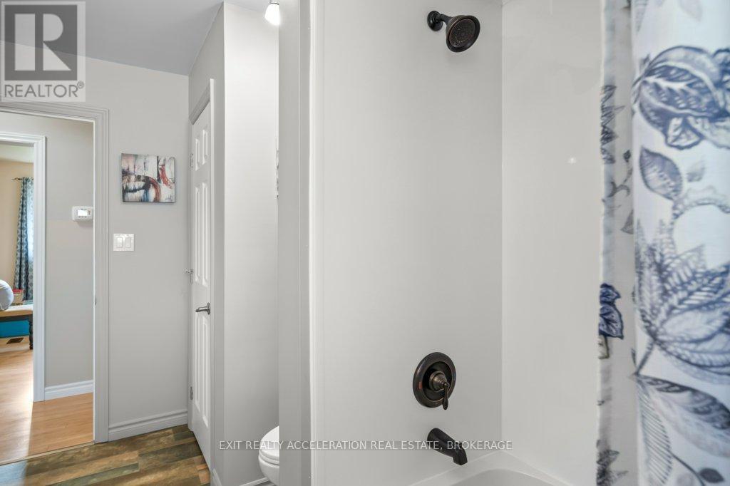 241 Smart Crescent, Greater Napanee, Ontario  K7R 1G3 - Photo 22 - X12192829