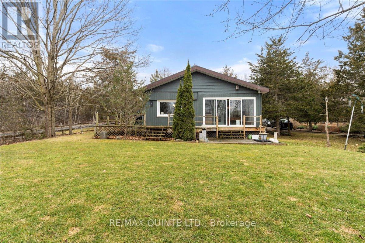 12112d Loyalist Parkway, Prince Edward County, Ontario  K0K 2T0 - Photo 10 - X12045229
