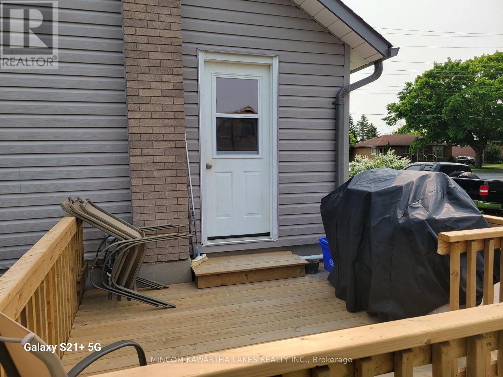 889 Western Avenue, Peterborough Central, Ontario  K9J 5W1 - Photo 16 - X12181931