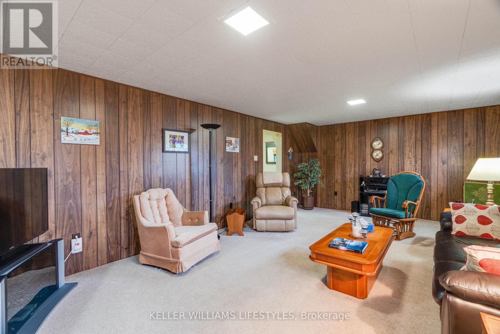 60 James Street N, Lambton Shores, Ontario  N0N 1J0 - Photo 26 - X12192567