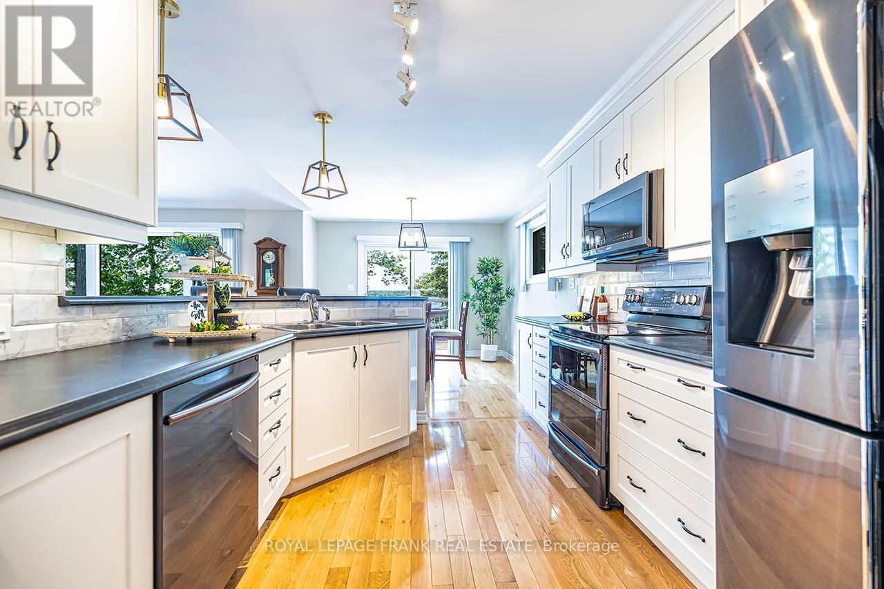 54 Wakeford Road, Kawartha Lakes, Ontario  K0M 2C0 - Photo 19 - X12192190