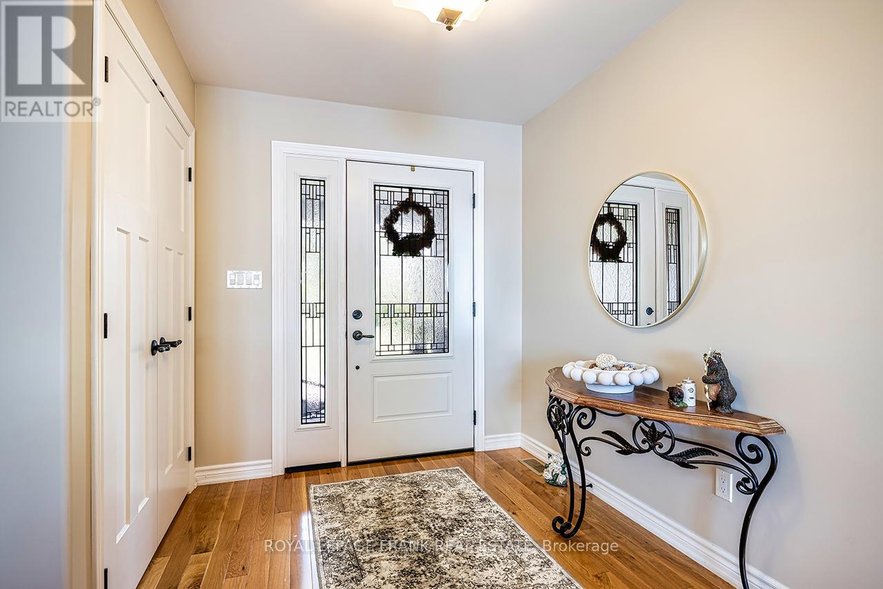 54 Wakeford Road, Kawartha Lakes, Ontario  K0M 2C0 - Photo 11 - X12192190