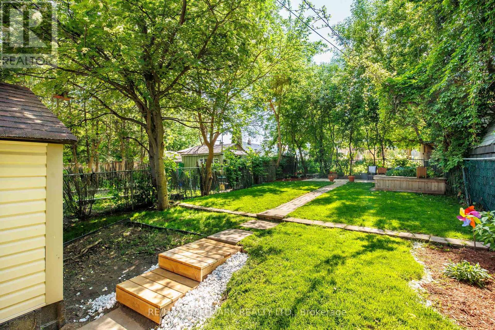 76 South Woodrow Boulevard, Toronto (Birchcliffe-Cliffside), Ontario  M1N 3L6 - Photo 23 - E12192528